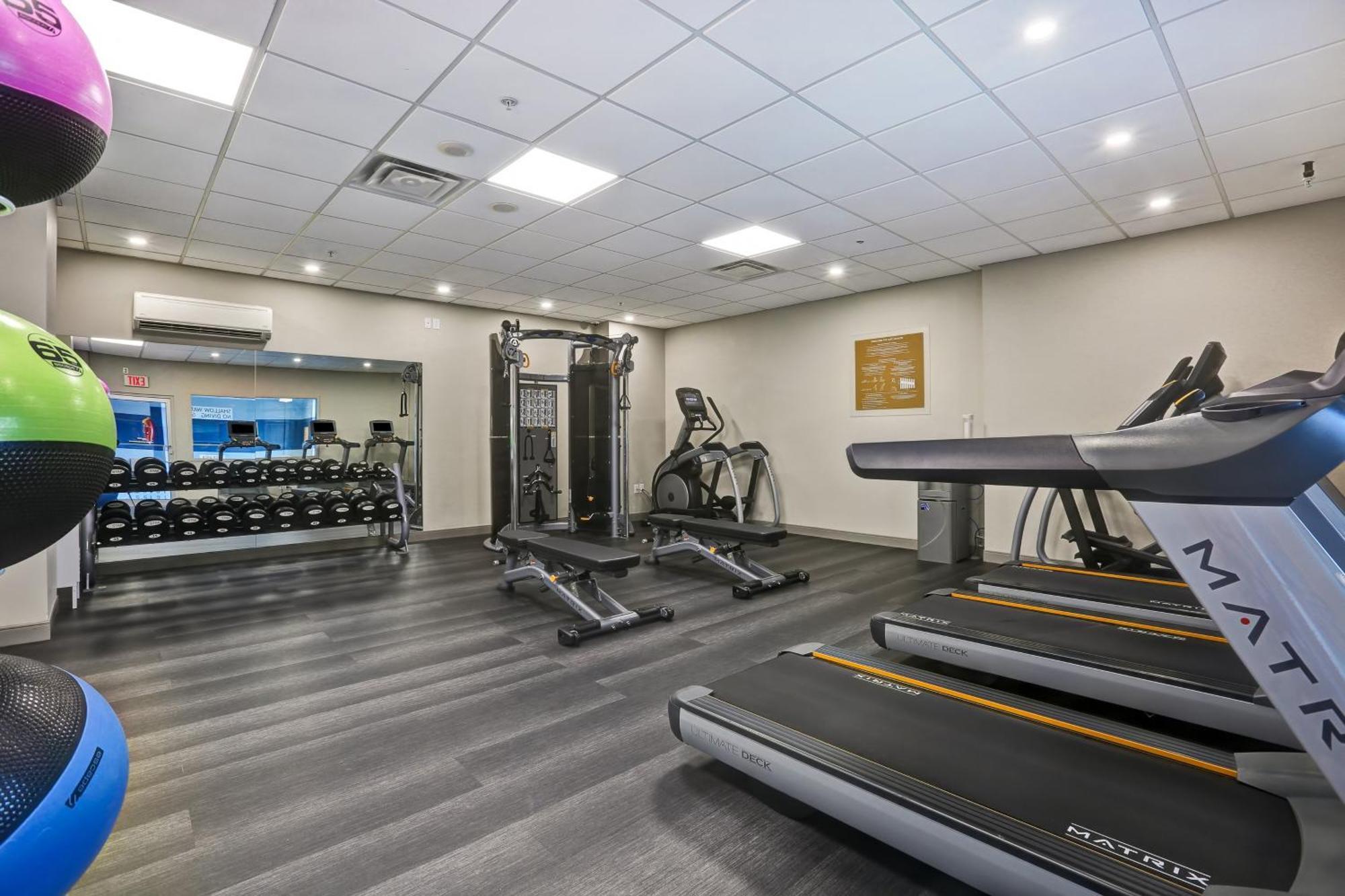 Four Points By Sheraton Toronto Mississauga Bagian luar foto